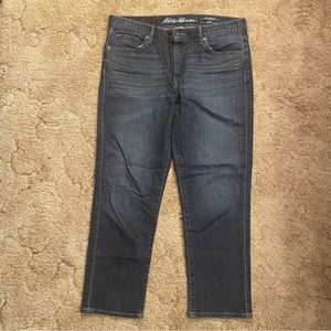 Eddie Bauer Jeans
Boyfriend Fit
Crop Leg
Dark Wash 
Excellent used condition